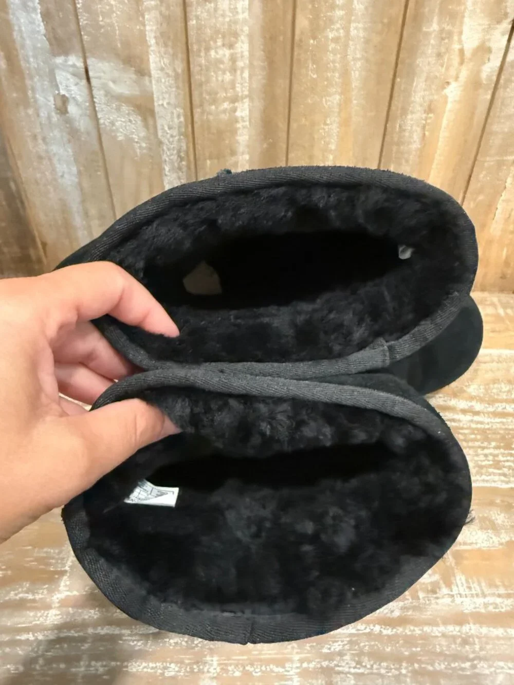 KOOLABURRA by UGG Classic Burra Short Boot Women's 10 Black Suede Outdoor Casual